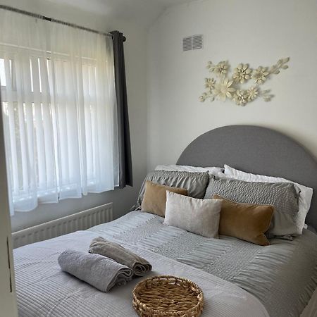 2 Bedroom House In Belfast With Garden Esterno foto