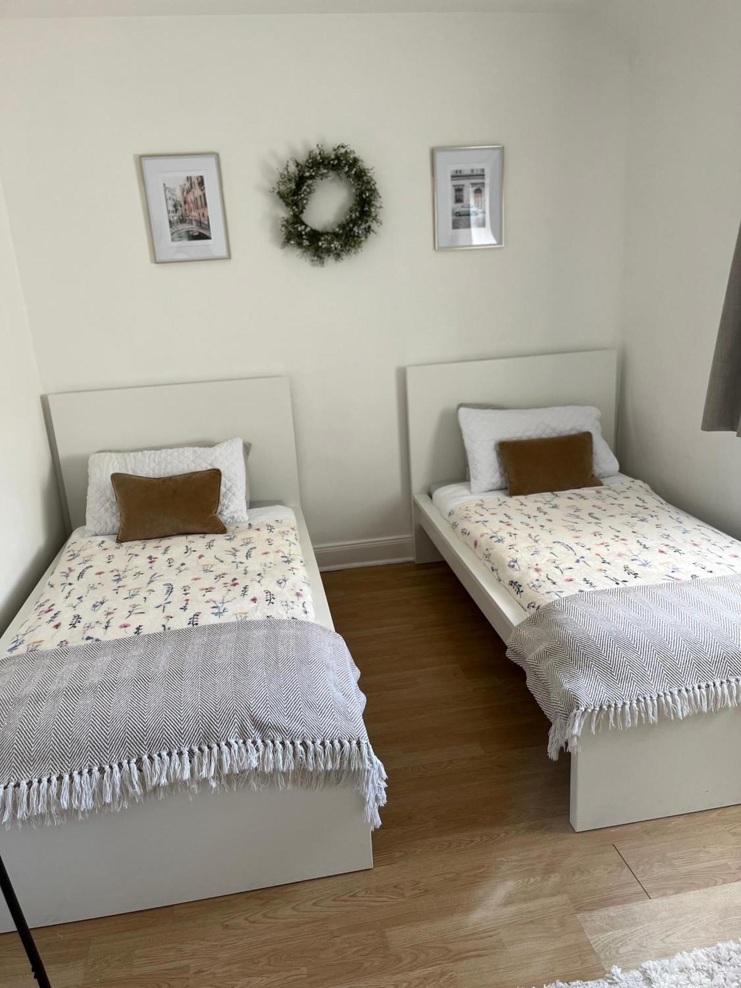 2 Bedroom House In Belfast With Garden Esterno foto